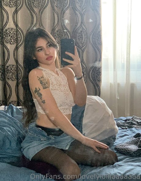 lovelylolllaaaaaaa freie pornostar bild