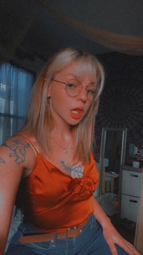 lustfullillian kunst perfekte galerie