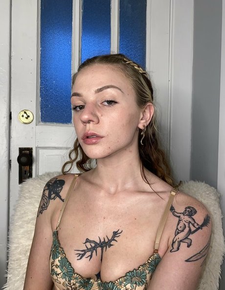 lustfullillian top nackte bilder