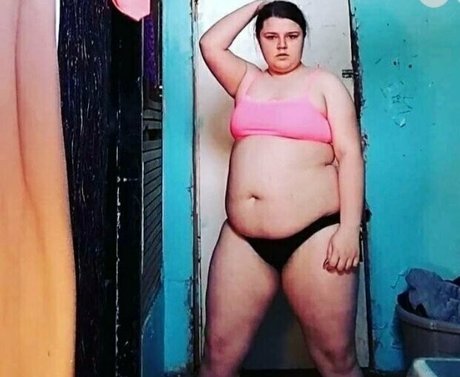 yaagirlkenzie hübsche nacktheit galerie