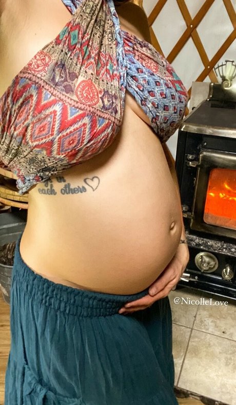 Holistic Nicole sexy nacktheit fotos