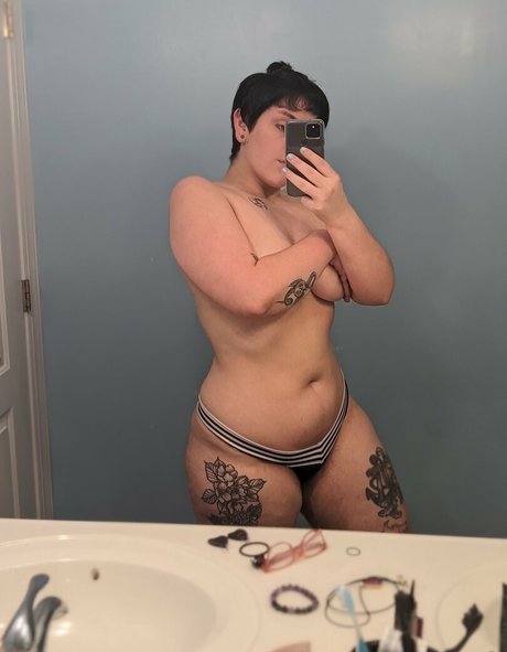 basilbabyy nacktheit heiße galerien