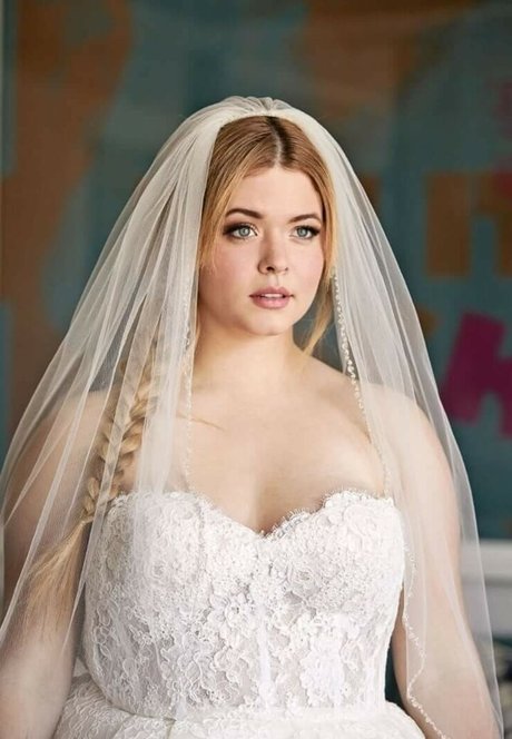 Sasha Pieterse schauspielerin freie foto