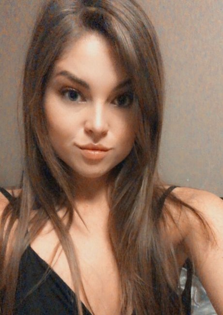 ariellxoxoxo pornostar nackte bild