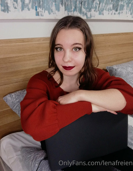 lenafreien erotische nackte fotos