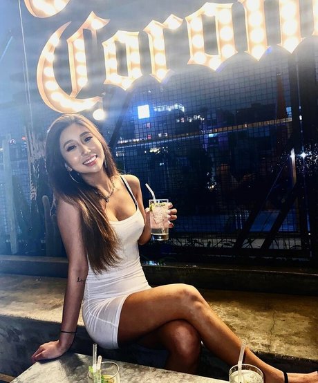 Jinnnyk top nackte galerien