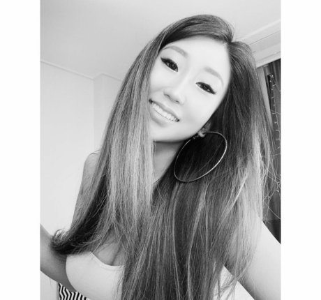 Jinnnyk pornostar nackt galerien