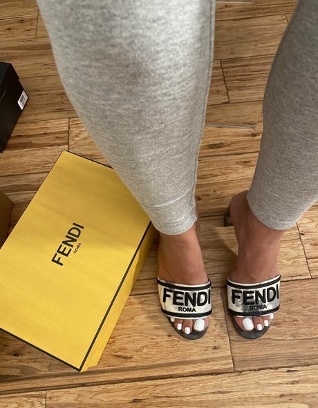 giantessroma schöne sex bilder