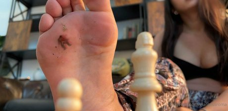 giantessroma pornostar top bild