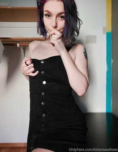 kittenclickbait schauspielerin exklusive bilder