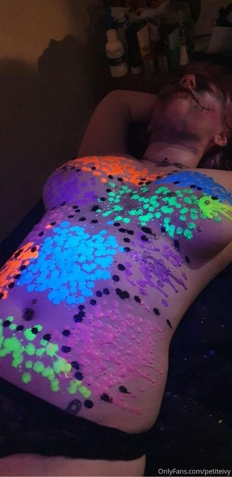 petiteivy hübsche xxx bild