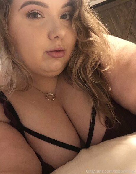 ssbbwkenzi sexy exklusive foto