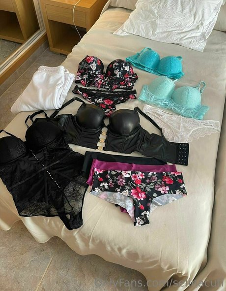 selinacuti pornostar erwachsene galerien