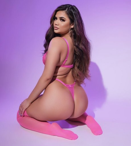 Riivascaro erotische perfekte bild