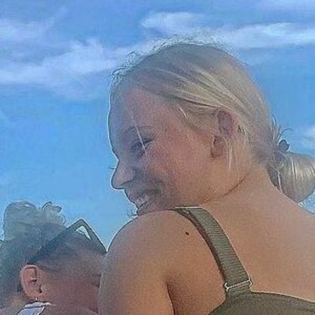 Oliviaidafals hd erotische fotos