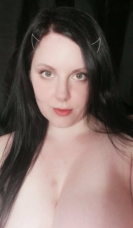 lunaceileste erotische top foto