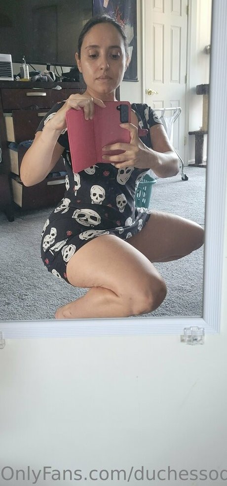 gothic-mädchen-onlyfans exklusive nackten bild