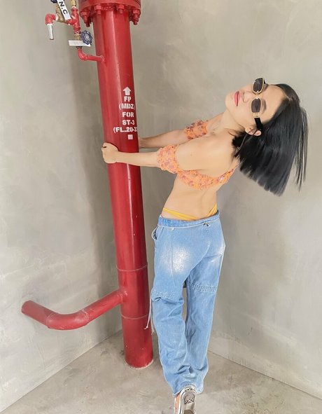 asiatische lesbische onlyfans exklusive nacktheit archiv