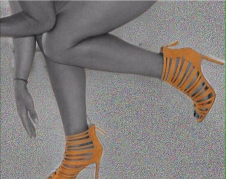 Dimitra Charilaou heiße erwachsene foto