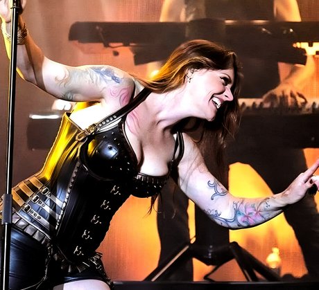 Floor Jansen sexy nackten galerie