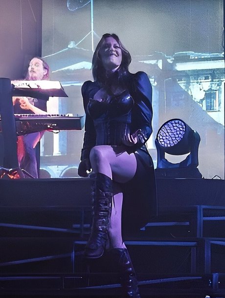 Floor Jansen sexy hd galerie