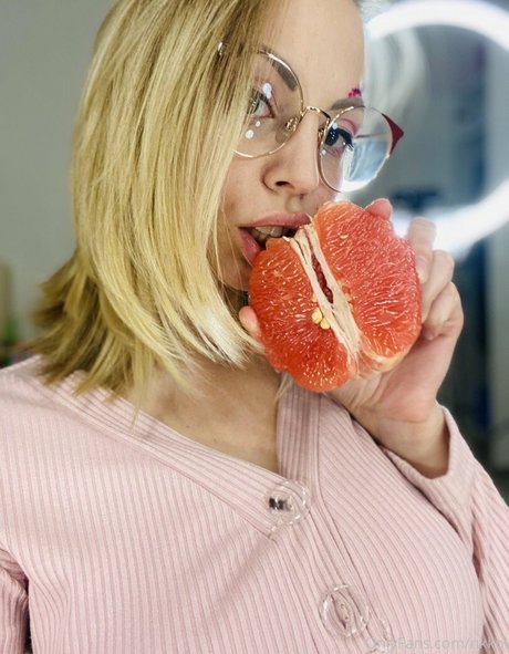 Nikki Mills schöne porno archiv