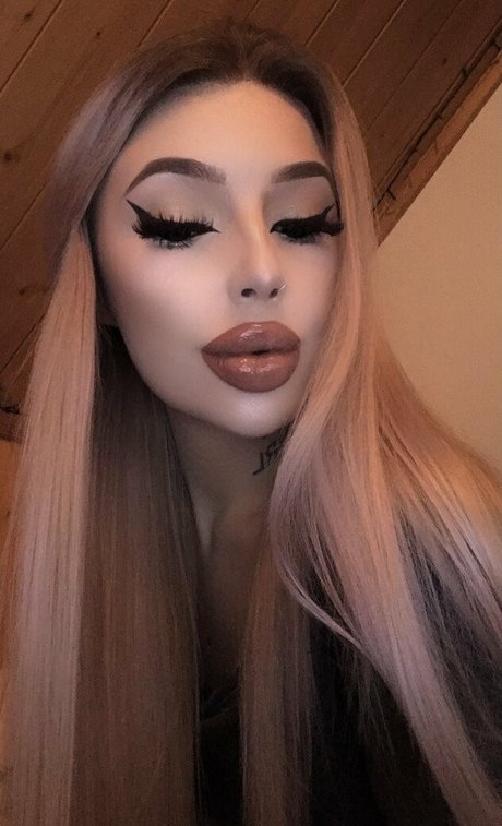 charlotteventura sexy heiße foto