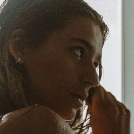 kniebeugen-onlyfans kunst exklusive galerien