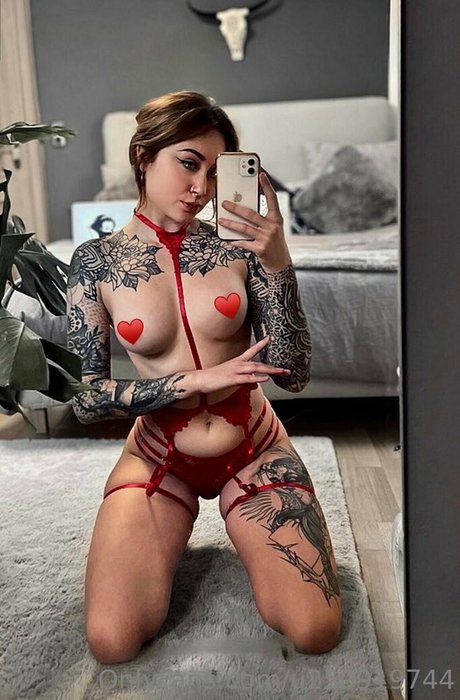 sarahmeeeow sexy pornostar foto