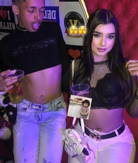 Arielly Bonatti model porno bilder