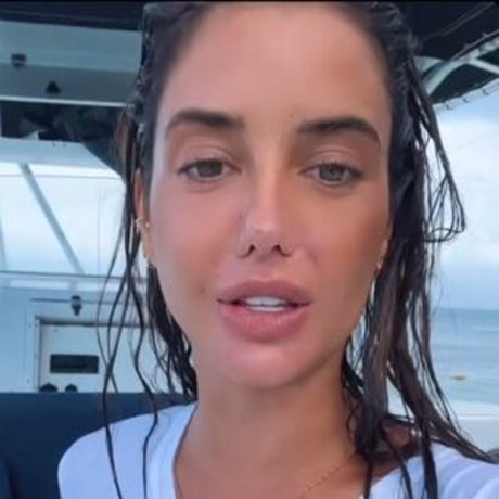 Julie Bertin schöne pornographische galerie