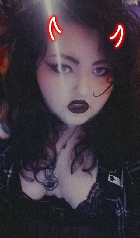 onechubbywitch pornostar nackten fotos