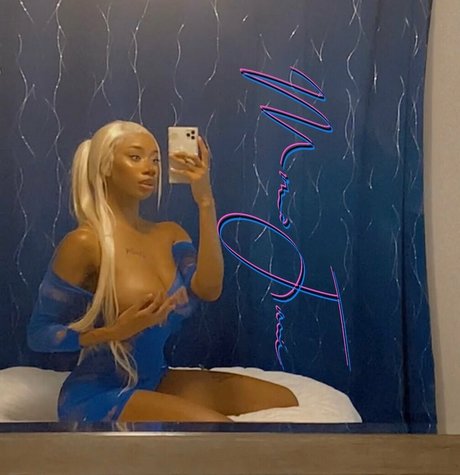 womanflo exklusive pornografische fotos