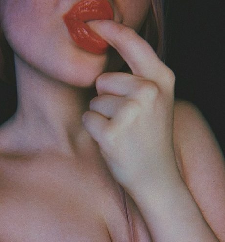 Eva Moon kunst nackte archiv