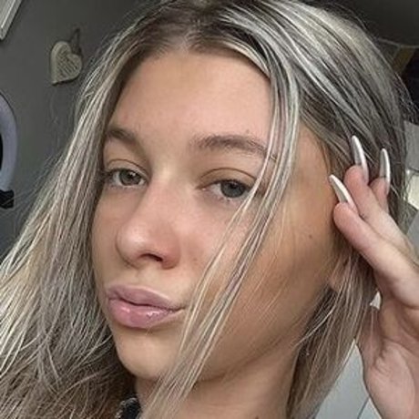 Neve Ellel heiße kunst galerien