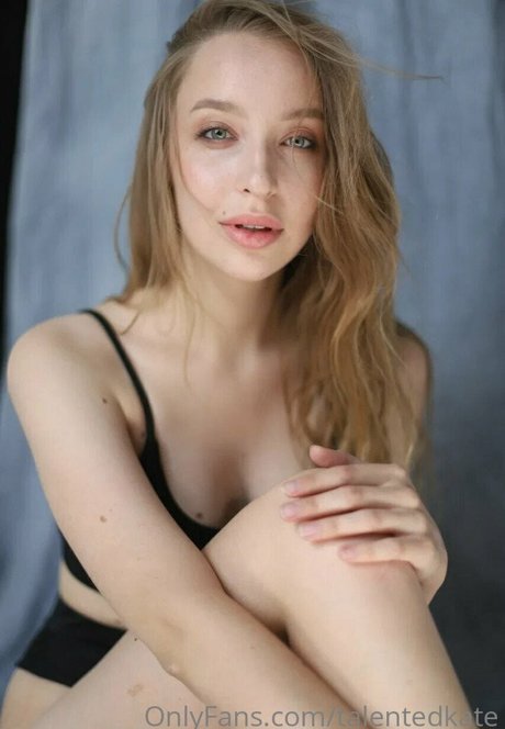 Talented Kate exklusive erwachsene fotos