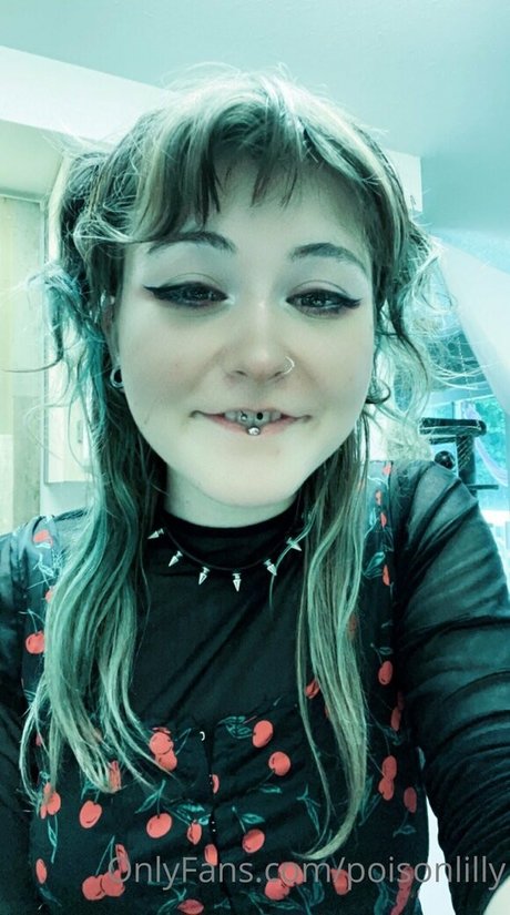 poisonlilly erwachsene schöne fotos