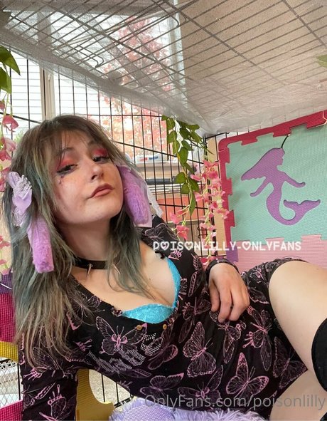 poisonlilly porno xxx foto