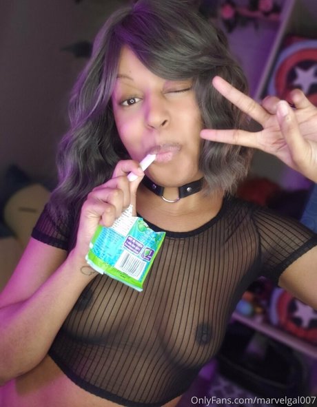 titten-selfie onlyfans erotische pornografische galerie