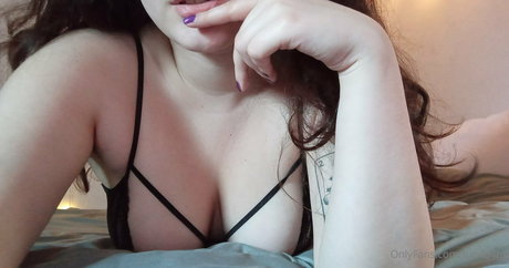 lun4b4by perfekte porno bild