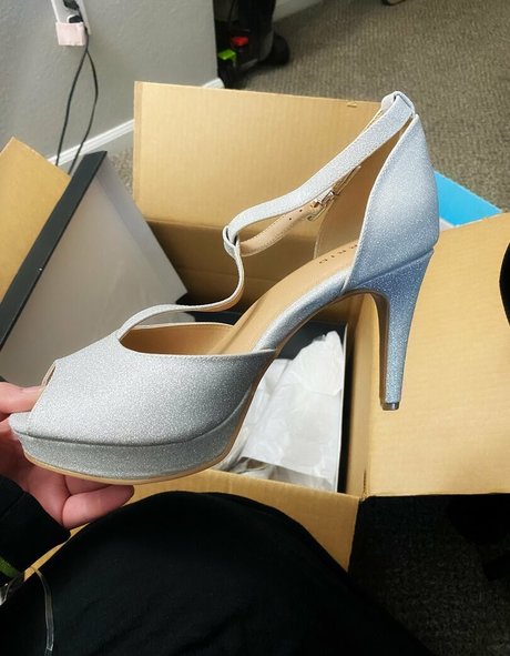 alyxston3 model kunst galerie