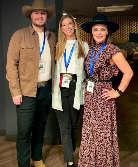 Lacey Chester model kostenlose galerien