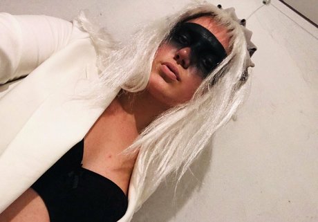 bella sun_ sexy top bild