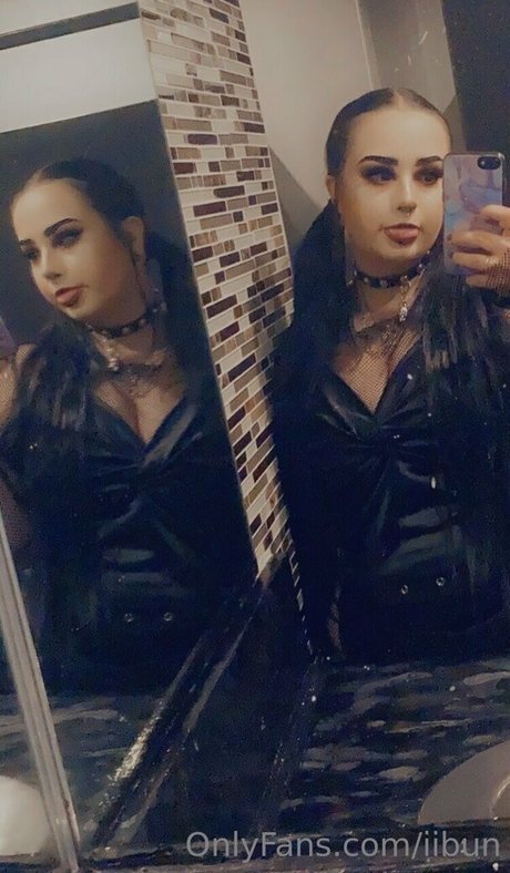 iibun nackten pornostar galerie