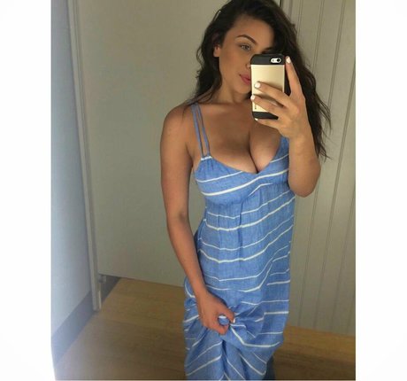 Jordan Taverner schauspielerin perfekte fotos