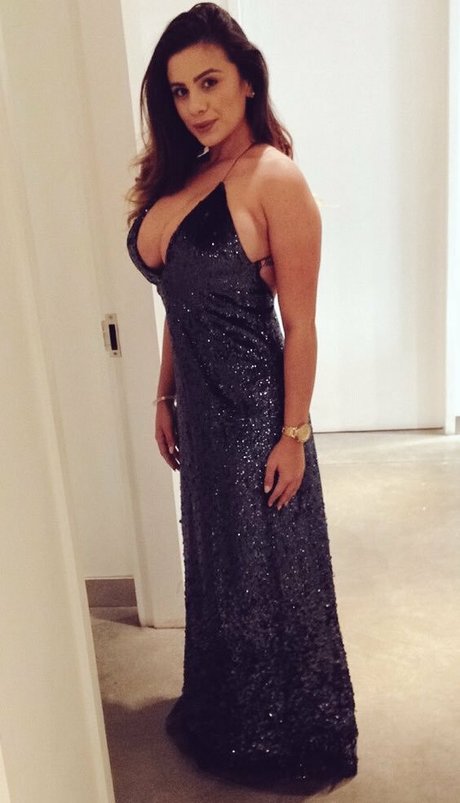 dünne ebenholz-onlyfans pornografische fotos