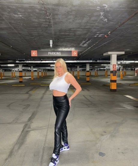 bikini-cowgirl nur fans nackt perfekte bild