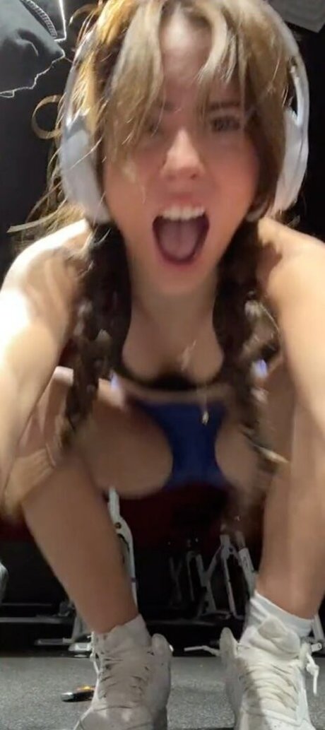 Julia Katelyn Ernst porno hd galerien