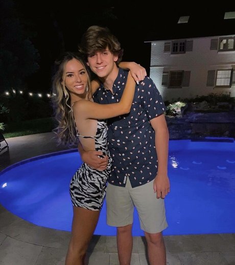 aus onlyfans erwachsene perfekte bild