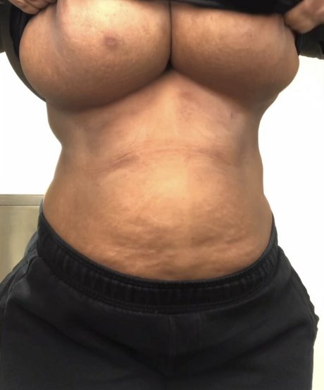 theafr0pic pornostar nackten foto